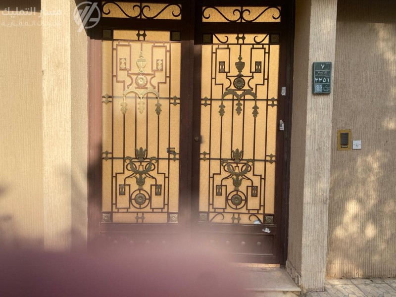 Photo by Daniel J. Schwarz